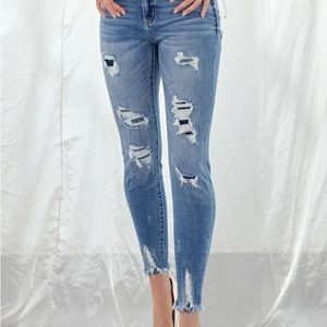 KanCan High-Rise Skinny Jeans (size 9/28)